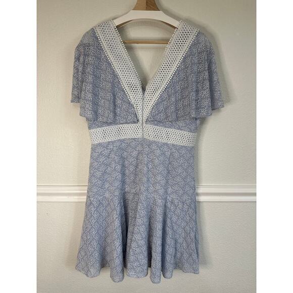 Gianni Bini Alice Lace Light Blue V Neck Eyelet Drop Waist Dress, Womens Size 12 - Picture 3 of 5